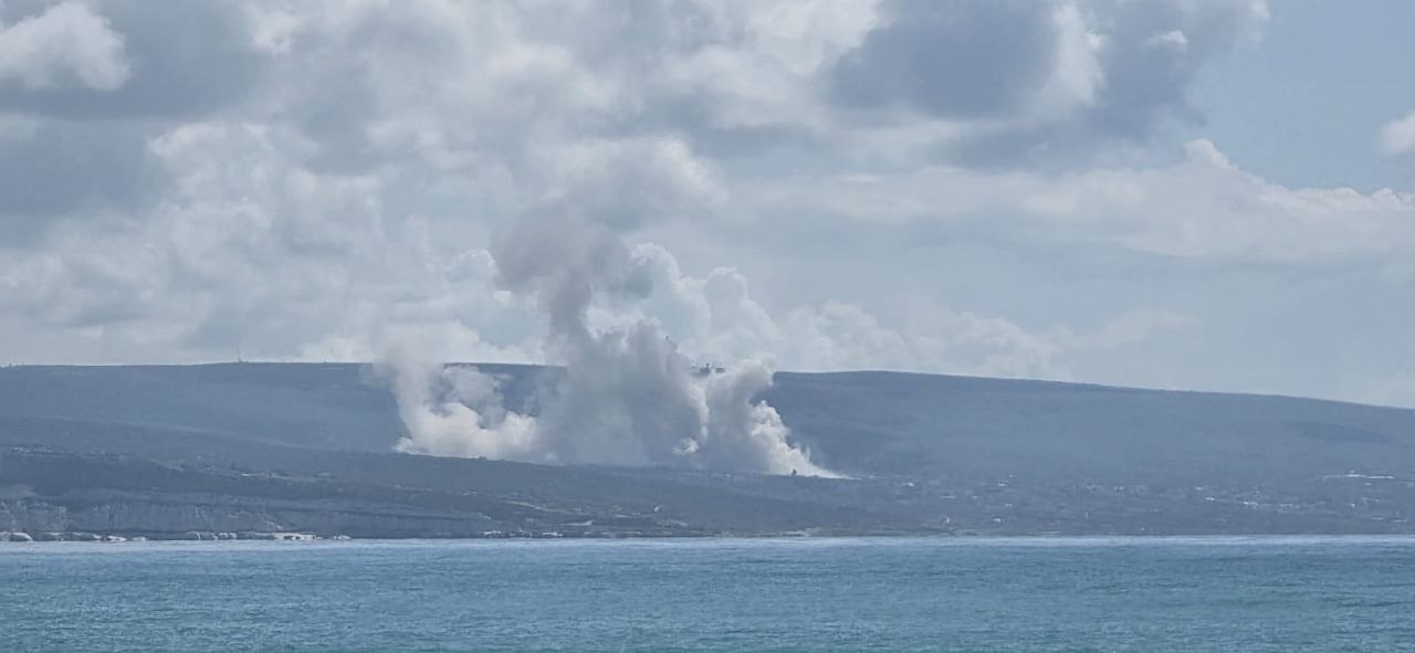 عاجل || جيش الاحتلال يفجر منازل بين بلدتي الناقورة والبياضة…