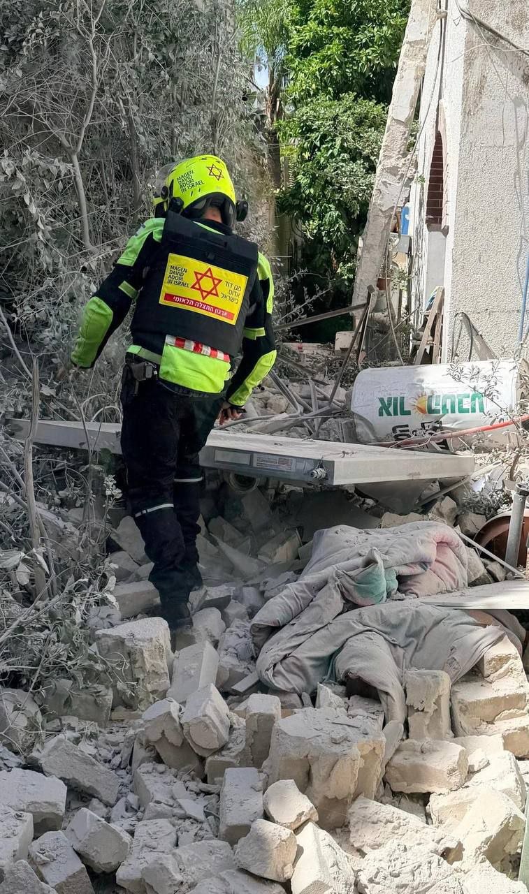 صورة متداولة || تظهر الدمار في”تل أبيب الكبرى” جراء سقوط…