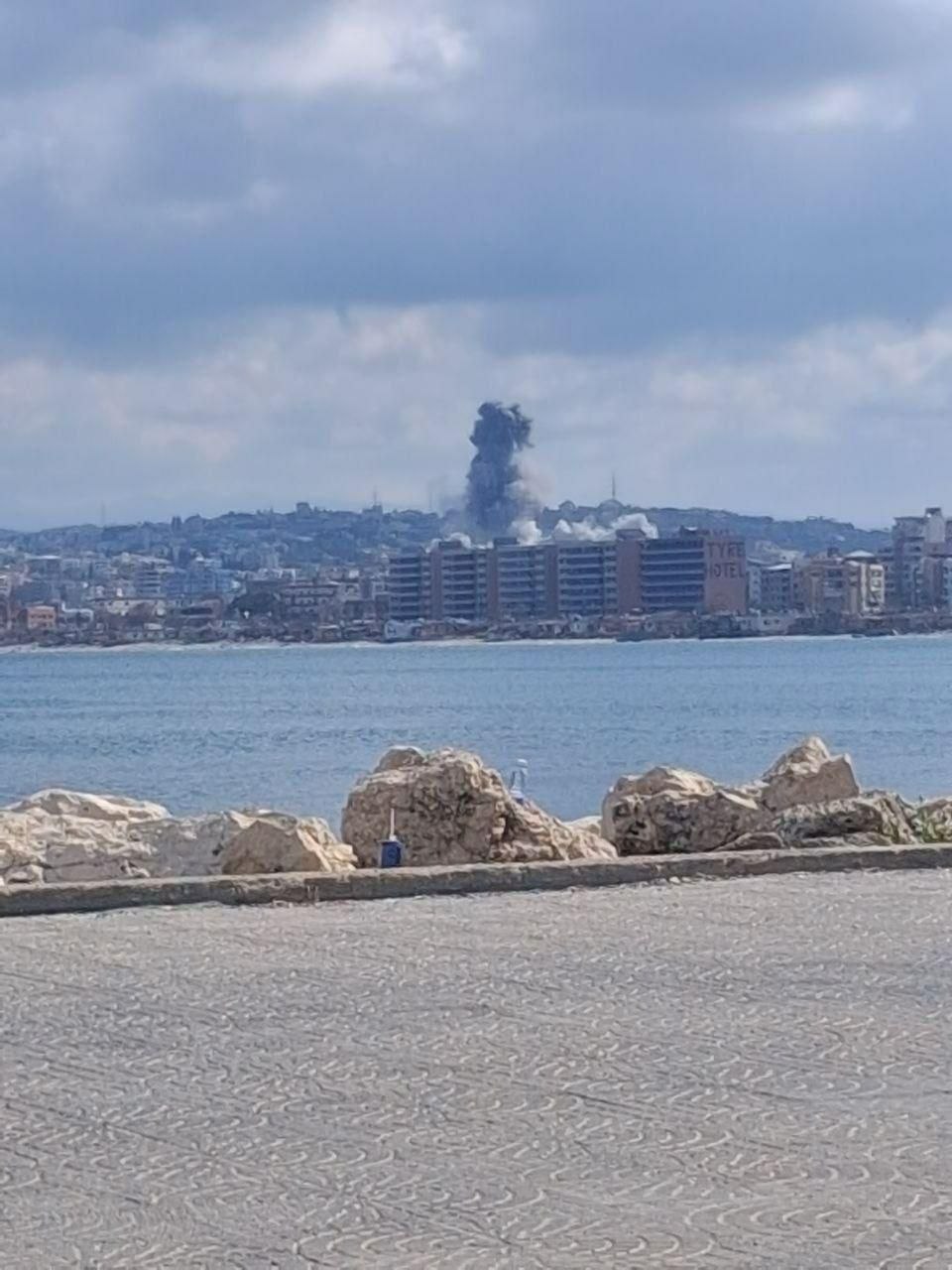 عاجل || غارة صهيونية تستهدف المبنى المهدد في الشبريحا (العباسية)…