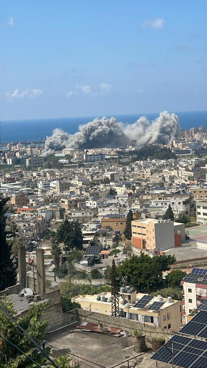 أنباء عن استهداف مجمع الزهراء بالقرب من ساحة الشهداء في…