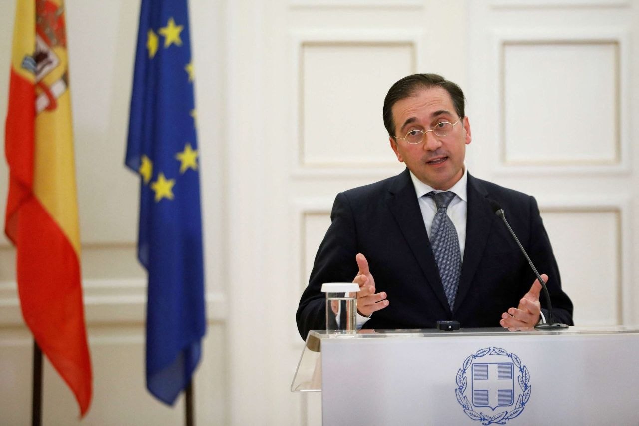 وزير خارجية إسبانيا، خوسيه ألباريس:

📌على إسرائيل وقف القصف العشوائي على…