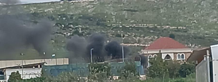 عاجل || غارة من مسيّرة استهدفت سيارة بين بلظتي إبل…