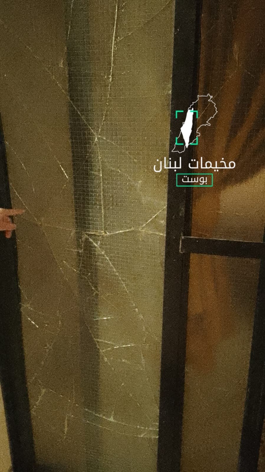 🚨 جانب من آثار الأضرار التي لحقت بأحد المنازل القريبة…