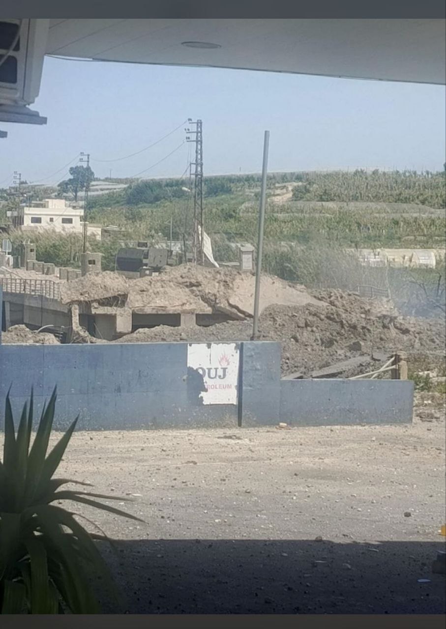 فيديو متداول يوثّق الدمار الكبير الذي لحق بجسر القاسمية جنوب…