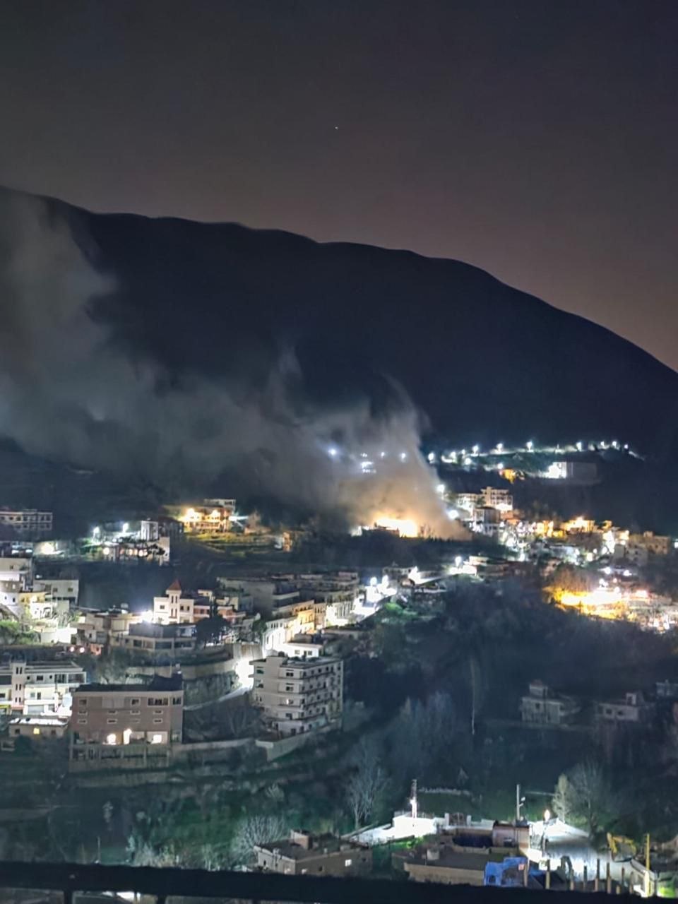 طيران الاحتلال يشن غارة على بلدة شبعا جنوبي لبنان