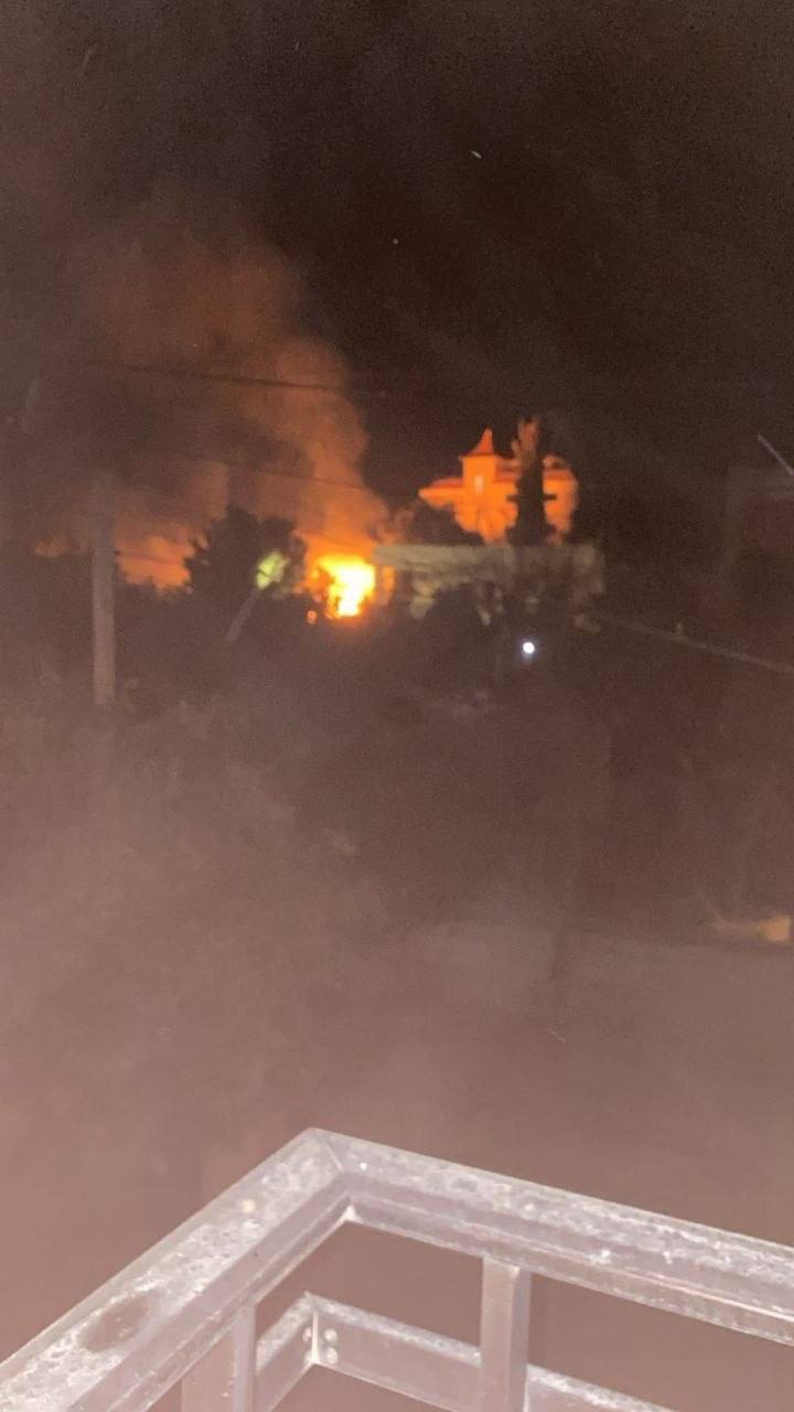 طيران الاحتلال يشن غارة تستهدف بلدة القليلة جنوب لبنان