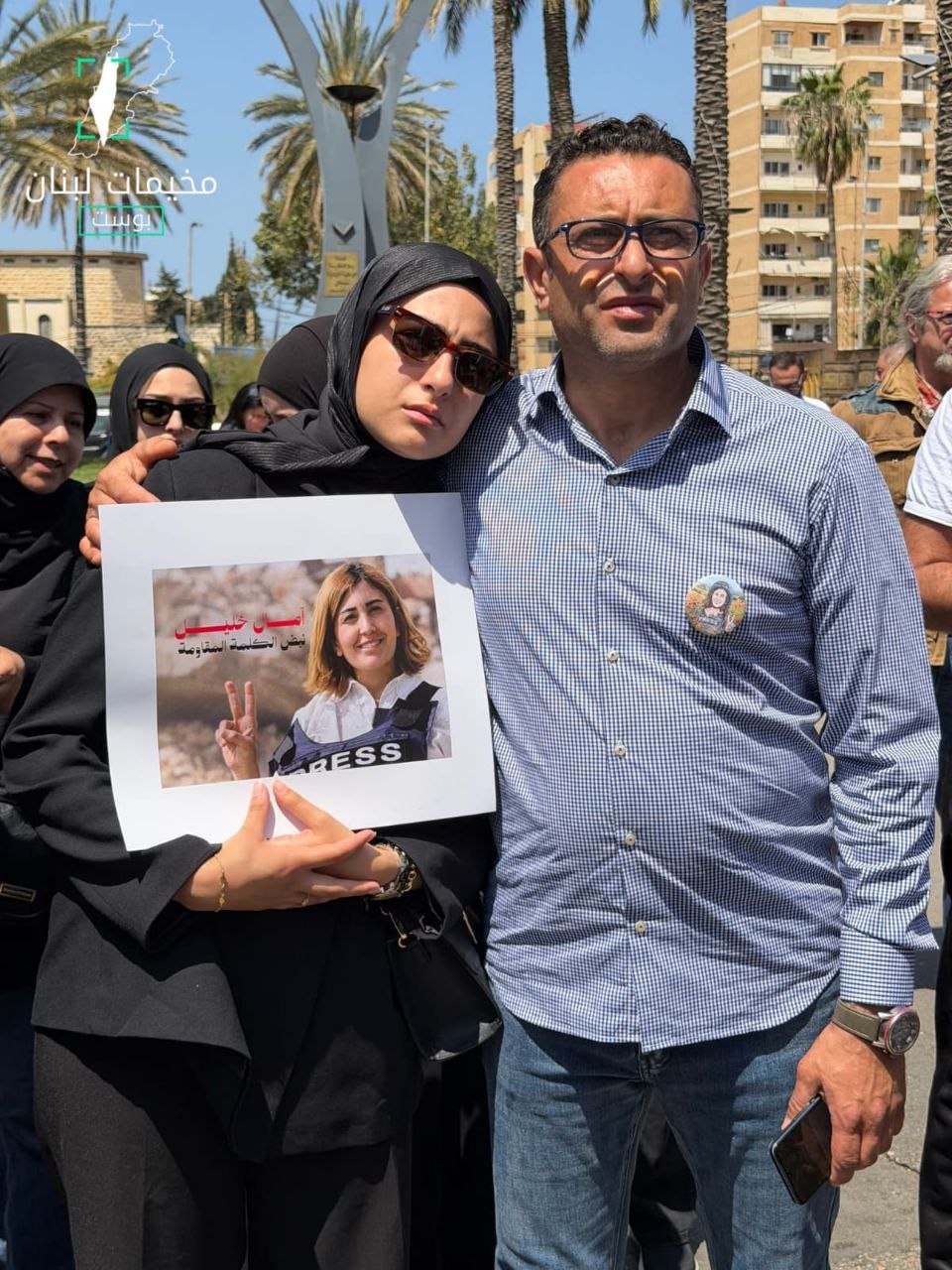 وقفة لإعلاميّو صيدا جنوب لبنان تنديداً باستهداف الصحفيين ووفاءً لروح…