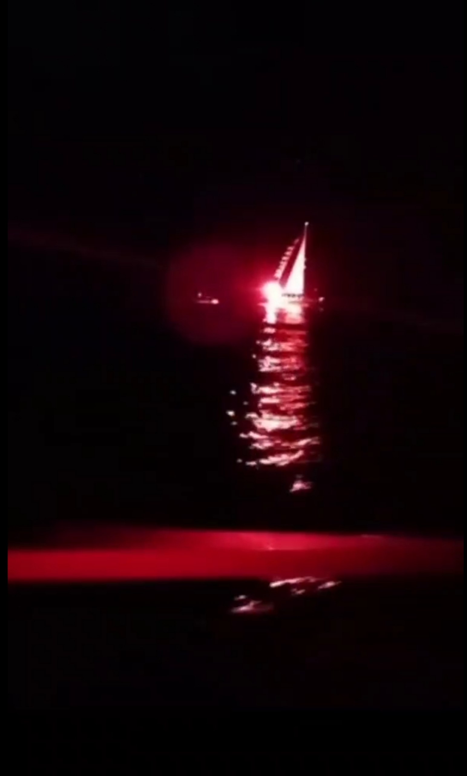 🚨 عضو بلجنة أسطول الصمود للجزيرة مباشر: نضحي بأنفسنا لأجل…