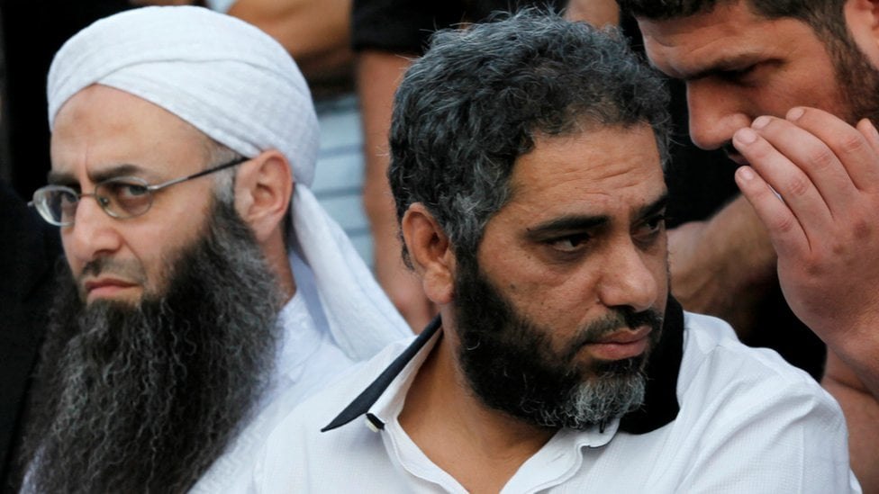 موقع ليبانون ديبايت: حكم لـ”الجنايات” اليوم على فضل شاكر والأسير

تتجه…