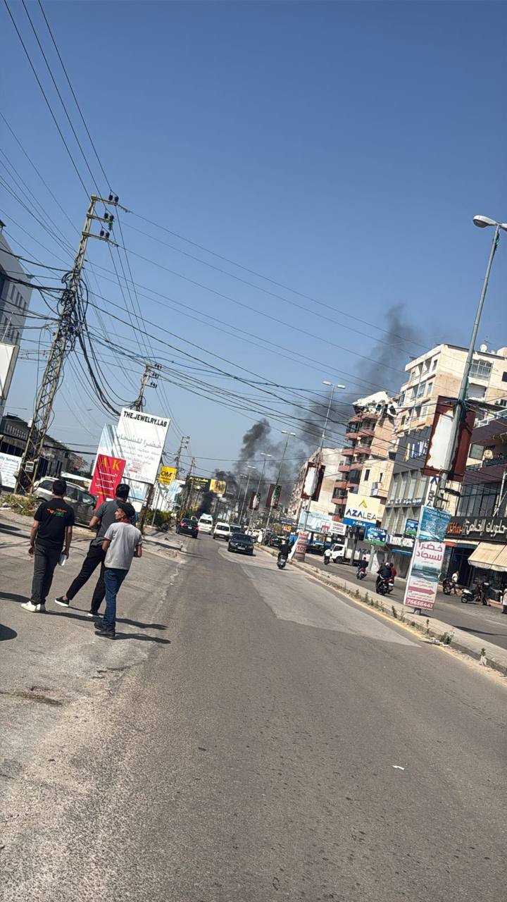 مسيرة تستهدف سيارة بالقرب من كادو غملوش على طريق جل…