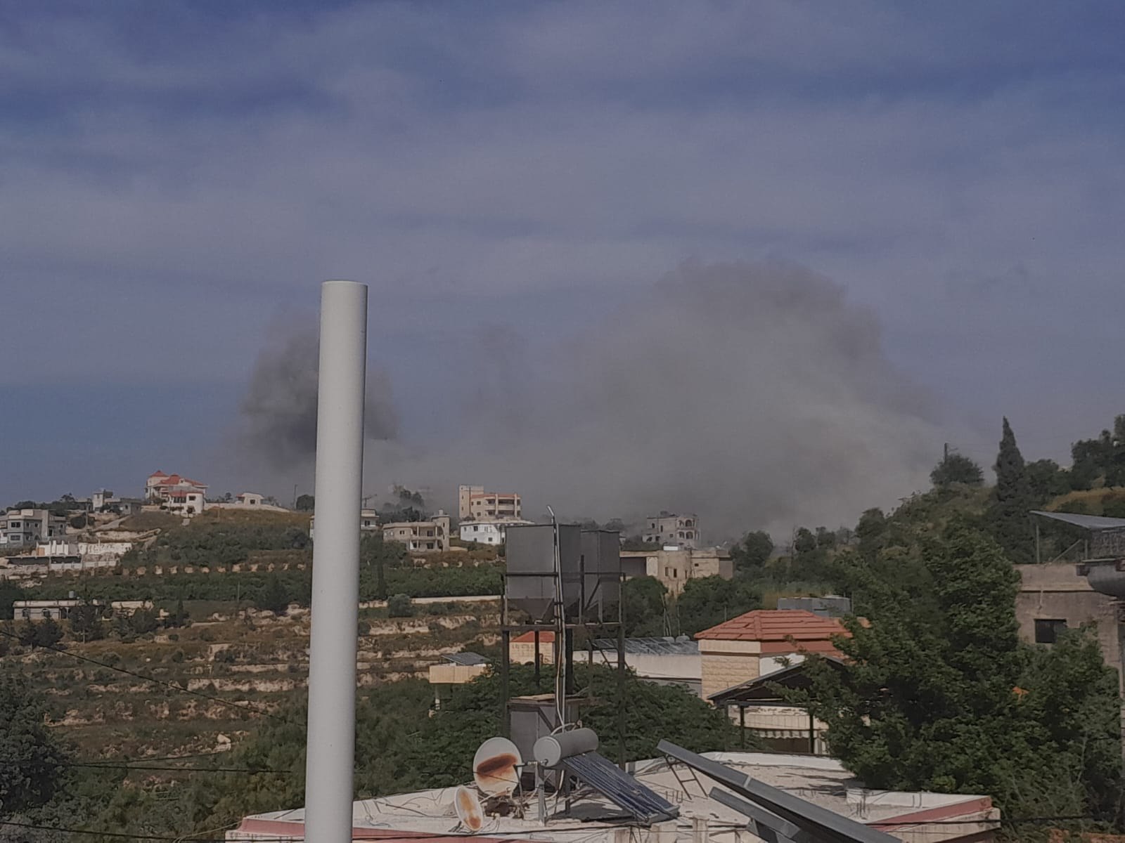 طيران الاحتلال يستهدف بلدة الحلوسية جنوبي لبنان
