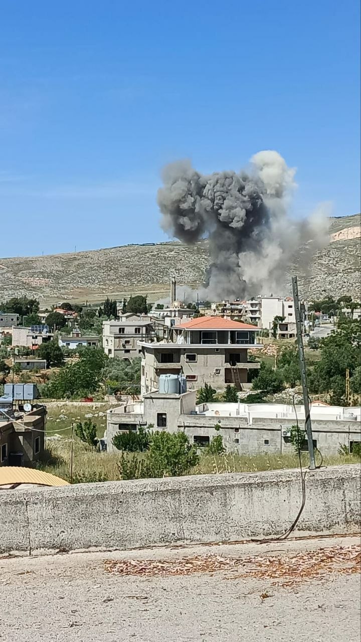 طيران الاحتلال يشن غارة على بلدة سحمر بالبقاع الغربي شرقي…