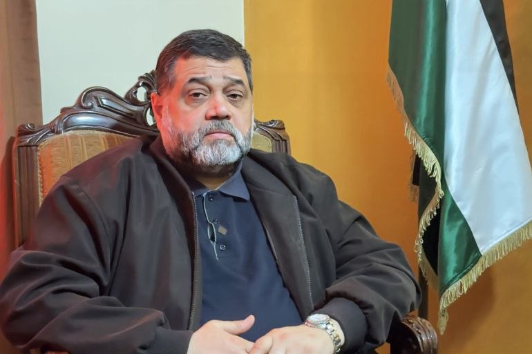 القيادي في حركة حماس، أسامة حمدان:

– “ميلادينوف” يتحمل مسؤولية التصعيد…