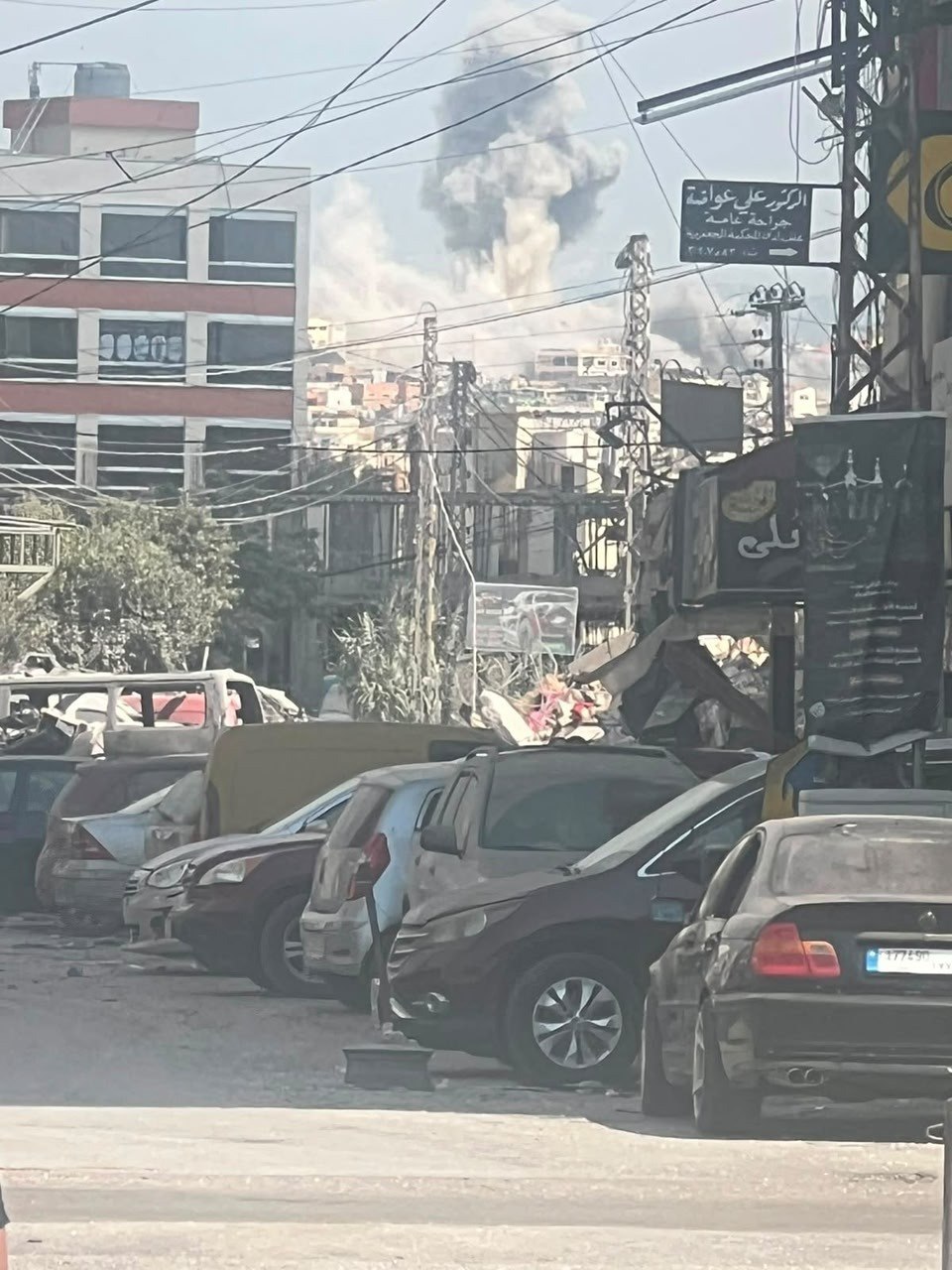 طيران الاحتلال يشن غارة على بلدة الخرايب قضاء صيدا جنوب…