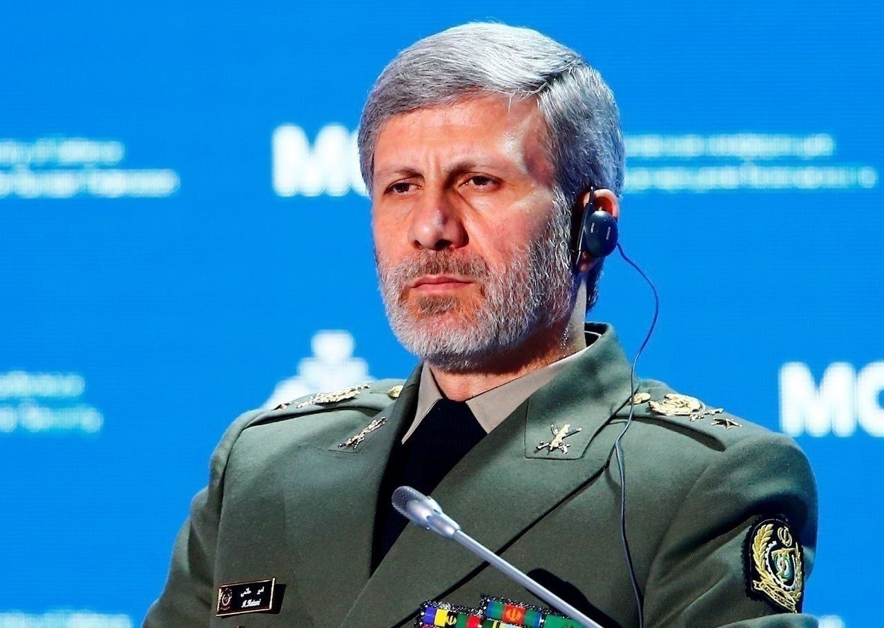 قائد الجيش الإيراني، اللواء أمير حاتمي:

– أثبت العدو مجدداً بنكثه…