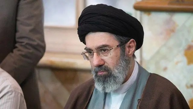 المرشد الإيراني، مجتبى خامنئي في رسالة: المسؤولون الإيرانيون بذلوا جهودا…