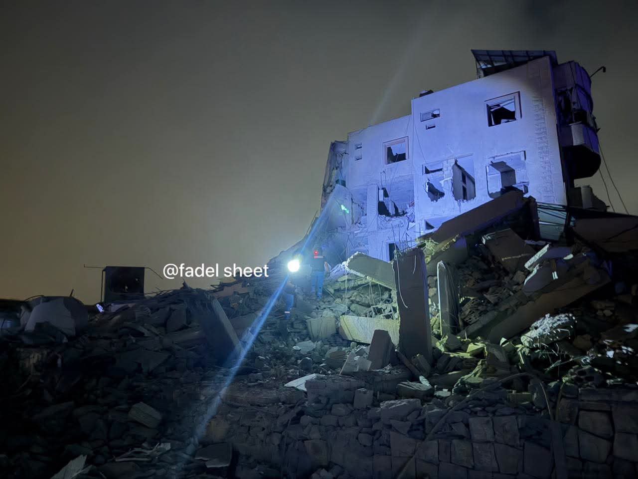 المنزل المستهدف في حي المسلخ بالنبطية جنوبي لبنان