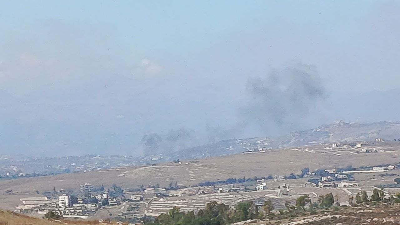 عاجل || الاحتلال يحرق منازل في بلدة القنطرة جنوب لبنان.
