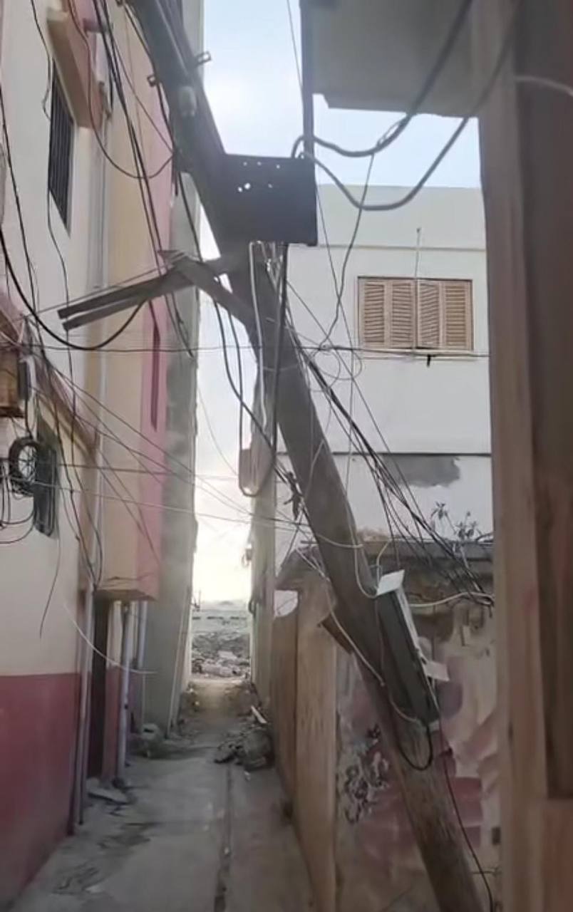 يُطالب أهالي مخيم الرشيدية اللجنة الشعبية بالتدخل الفوري لمعالجة عمود…