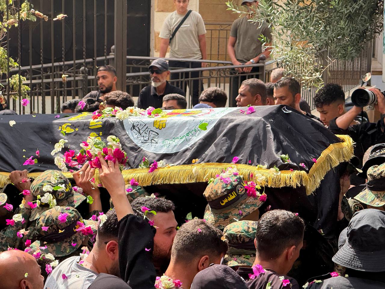 استقبال الشهيد حسن احمد حميد في مخيم البرج الشمالي