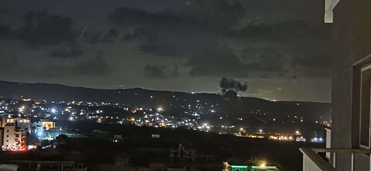 طيران الاحتلال يشنّ غارتين على بلدة المنصوري جنوبي لبنان، ودويّ…