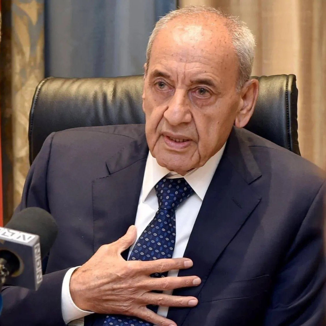 رئيس البرلمان اللبناني، نبيه بري:

– “إسرائيل” تثبت أنها لم تلتزم…