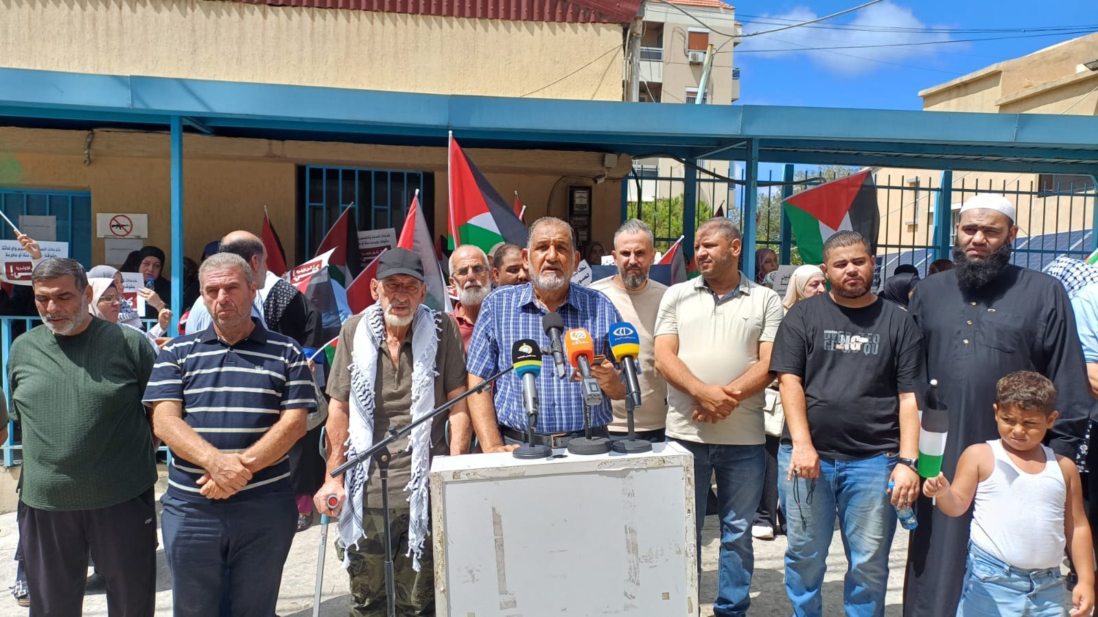 نظمت لجنة الدفاع عن حقوق اللاجئين الفلسطينيين  والحراك الفلسطيني…