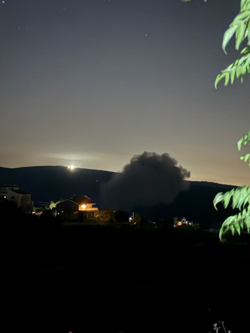طيران الاحتلال يشن غارة على وادي زبقين جنوبي لبنان