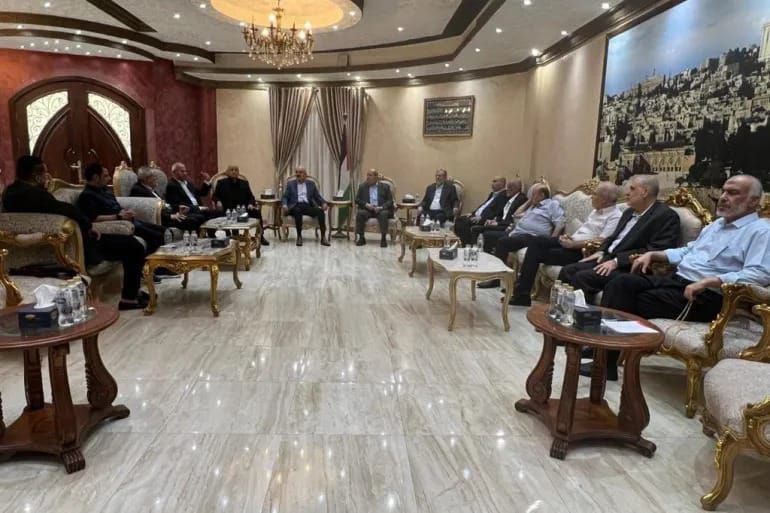 حركة حماس: 

– وفد قيادي من حركة المقاومة الإسلامية حماس…