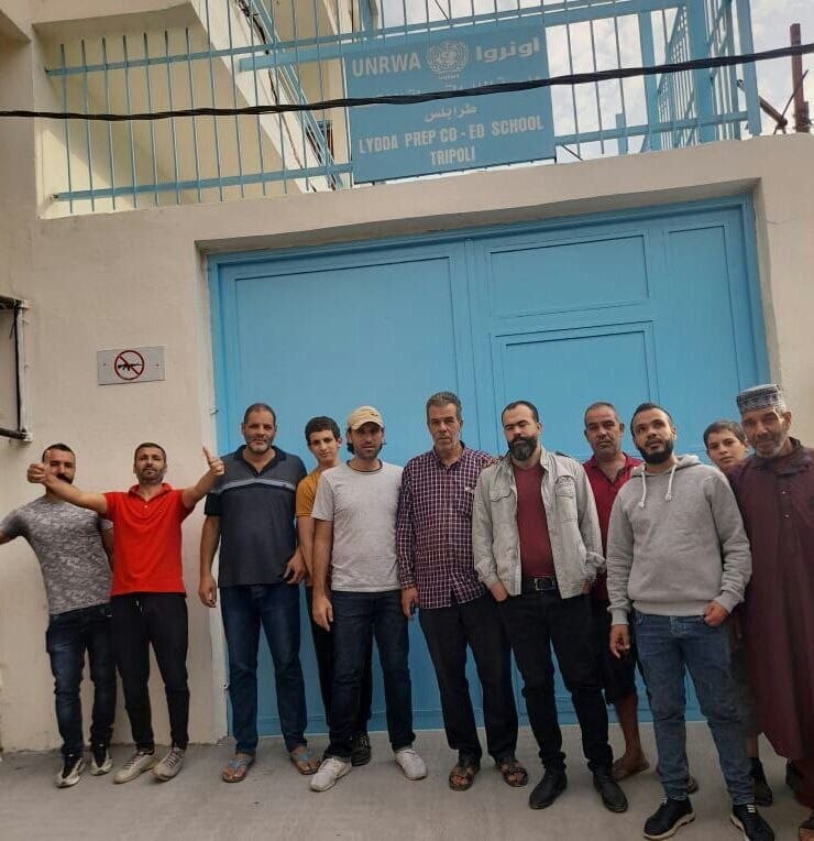 أهالي طلاب مدرسة “اللد” يطالبون الأونروا بفتح المدرسة ورفض حل…