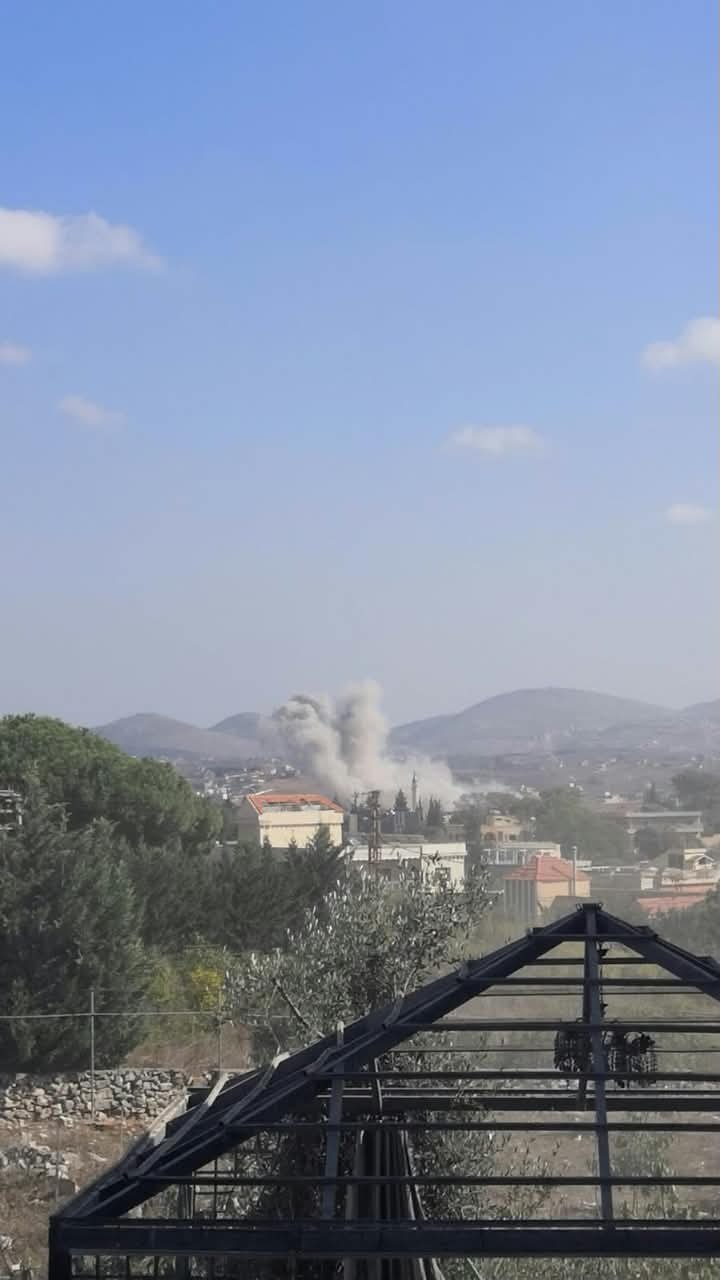 طيران الاحتلال يشن غارة جديدة على بلدة زوطر الشرقية جنوبي…