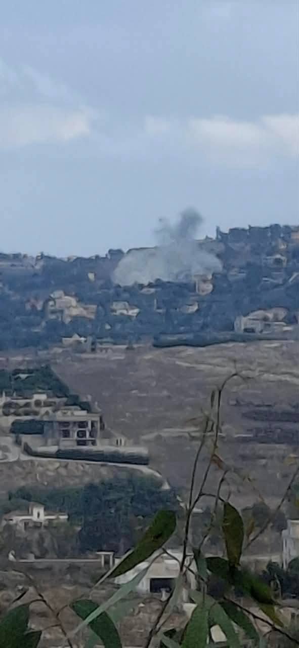 طيران الاحتلال يشن غارة على أطراف بلدة برعشيت جنوبي لبنان