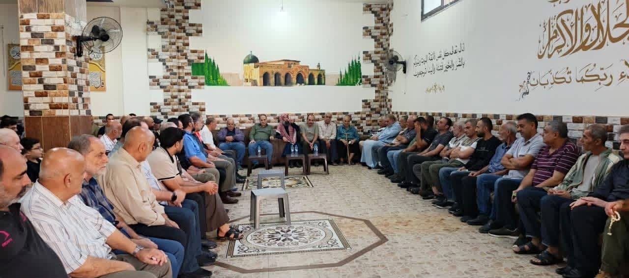 بيت عزاء للشهيدين سامي الطيار ومحمد فخري في مخيم نهر…
