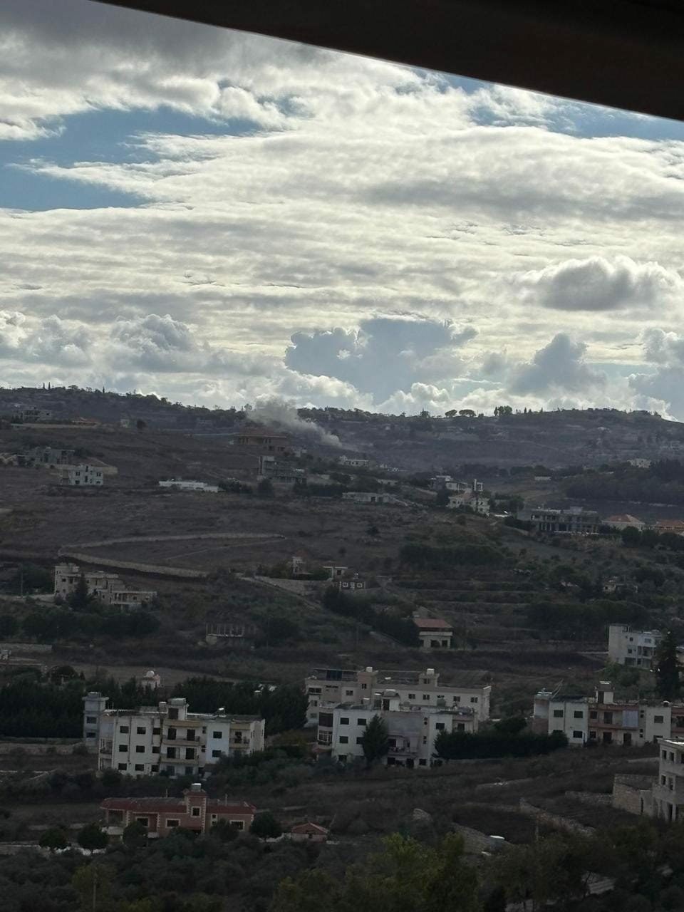مدفعية الاحتلال تستهدف بلدة حداثا جنوب لبنان
